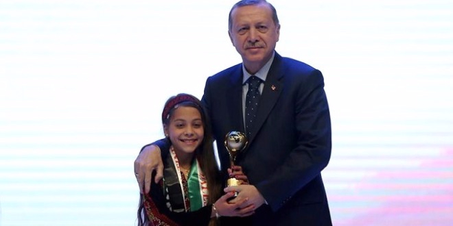 10-летняя журналистка доносит послание Палестины миру