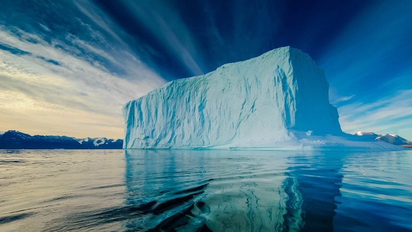 Из Антарктиды к берегам ОАЭ будут доставлять айсберги