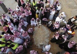 Фото: Король Саудовской Аравии погребен в безымянной могиле
