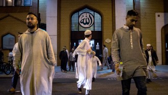Пост в Рамадан не опасен во время пандемии COVID-19 – британское исследование